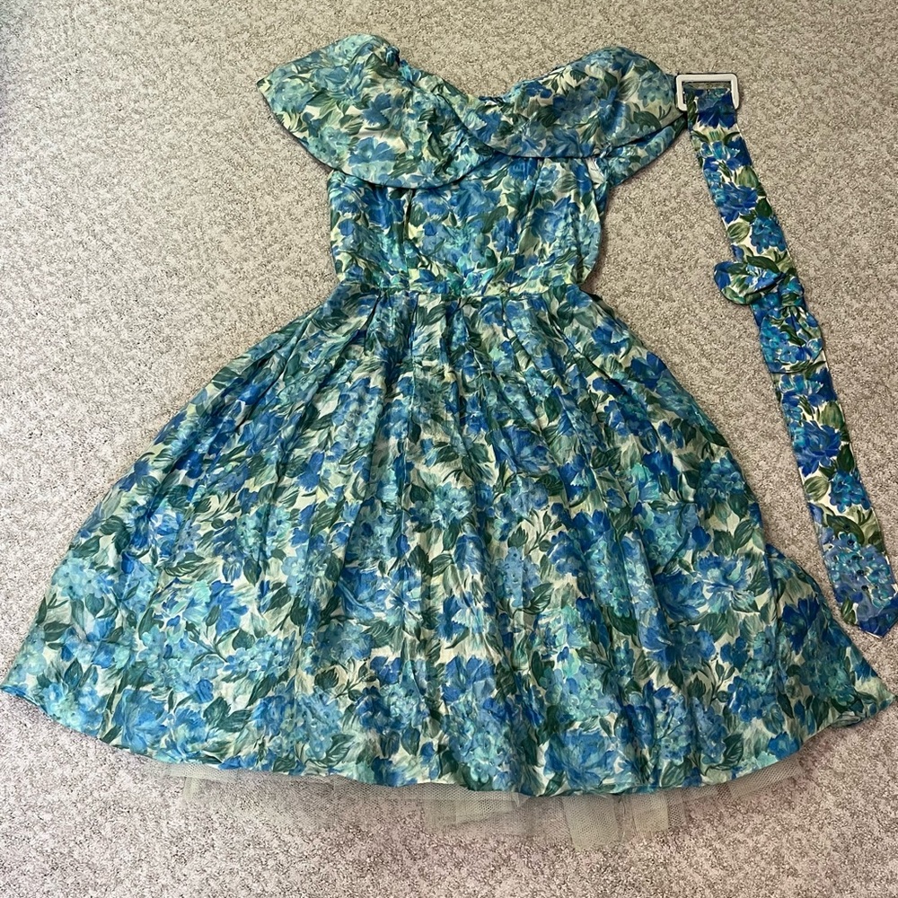 Vintage 1950s Gigi Young floral dress S